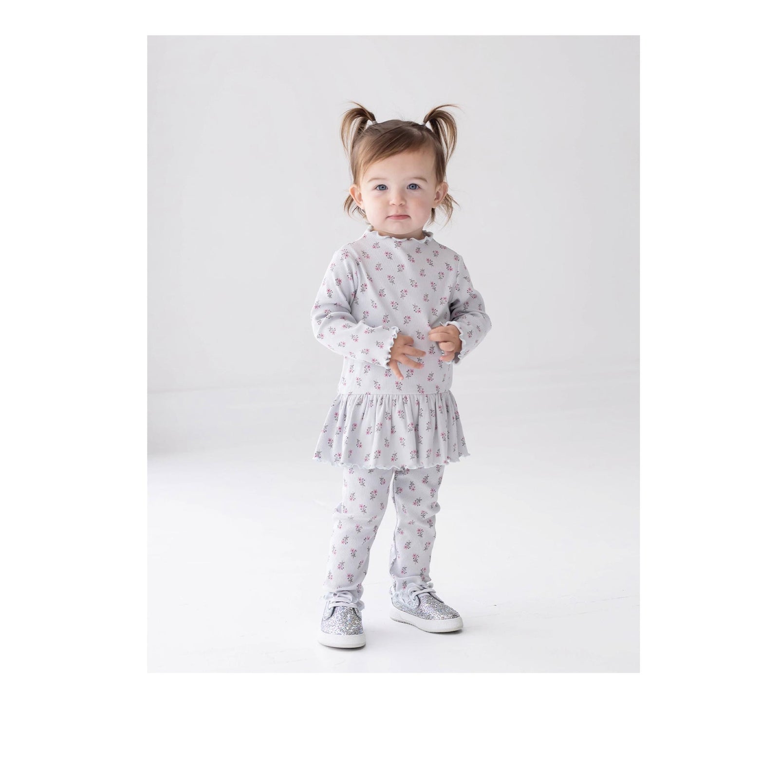 Soft Meadow Flowers 2-Piece Set