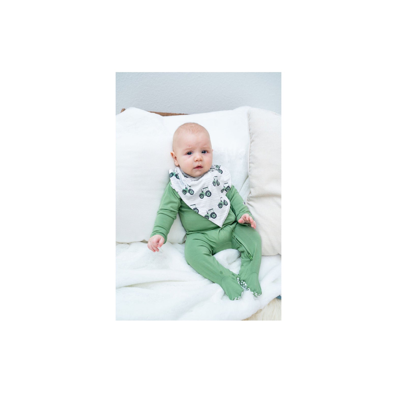 Shale Green Zipper Footie