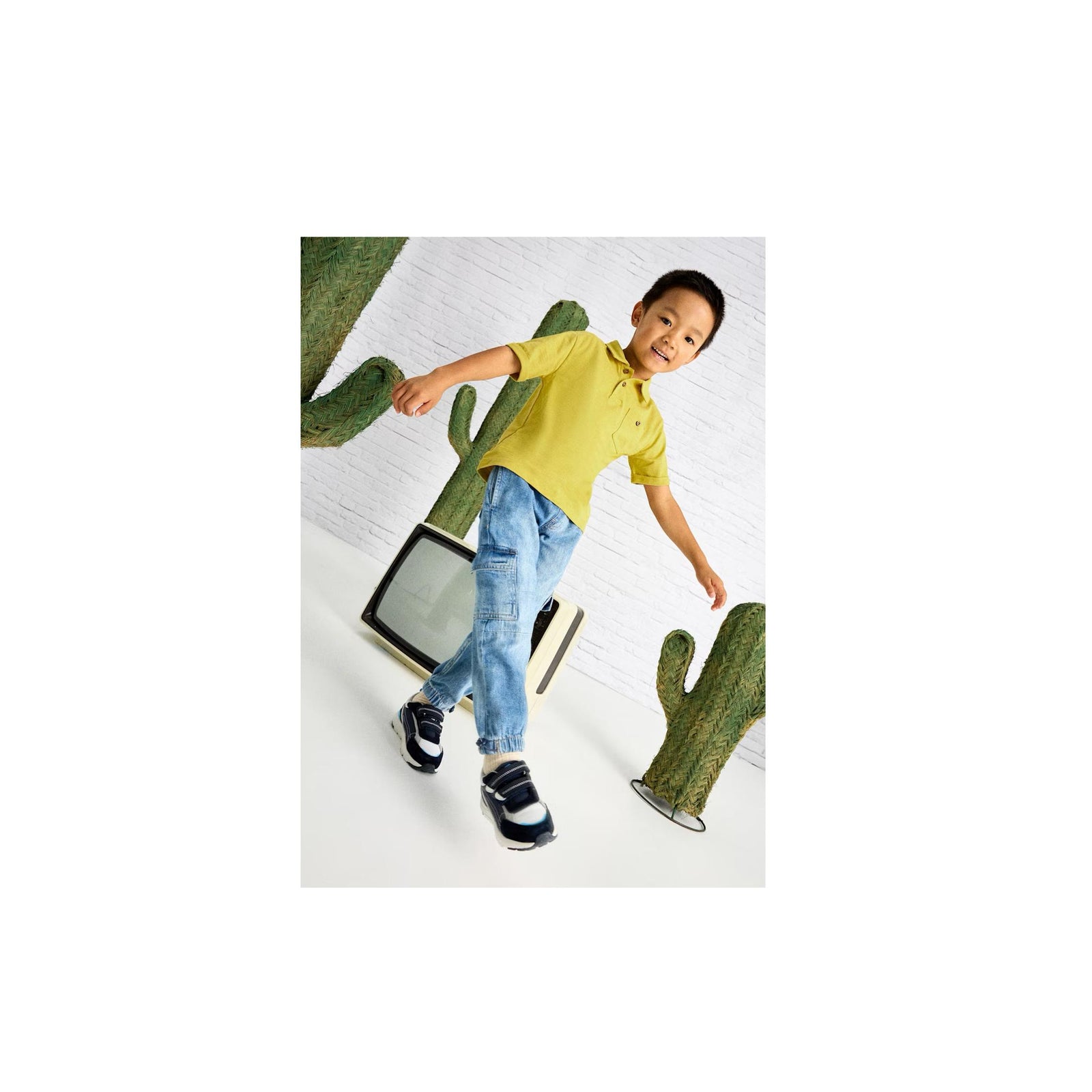 Unisex Wide Leg Cargo Denim Pants