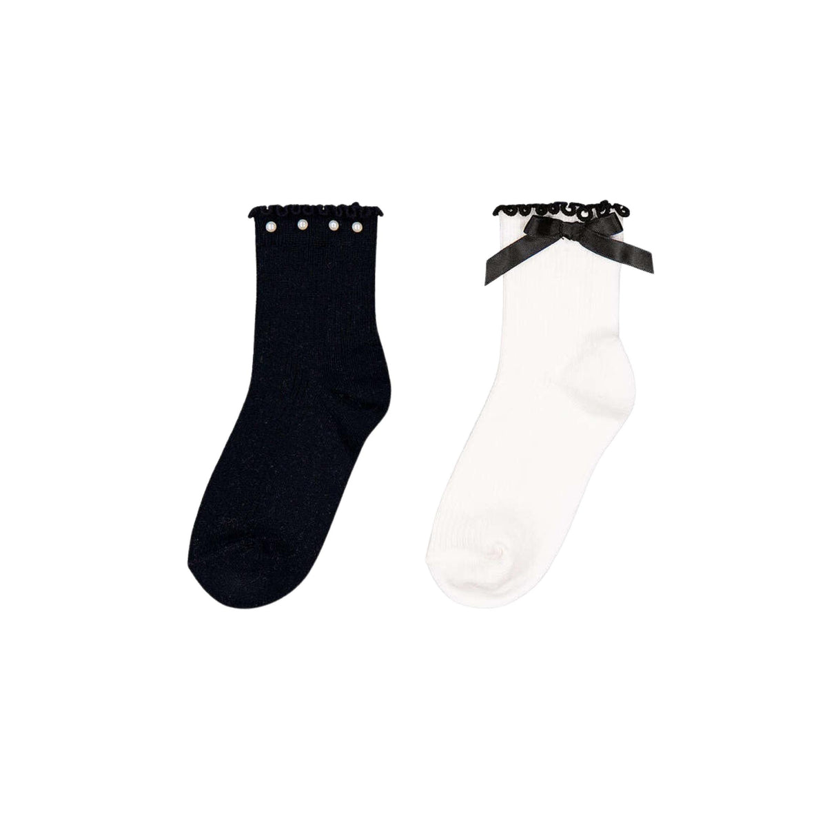 Black &amp; White Ruffle Ankle Sock 2-Pack