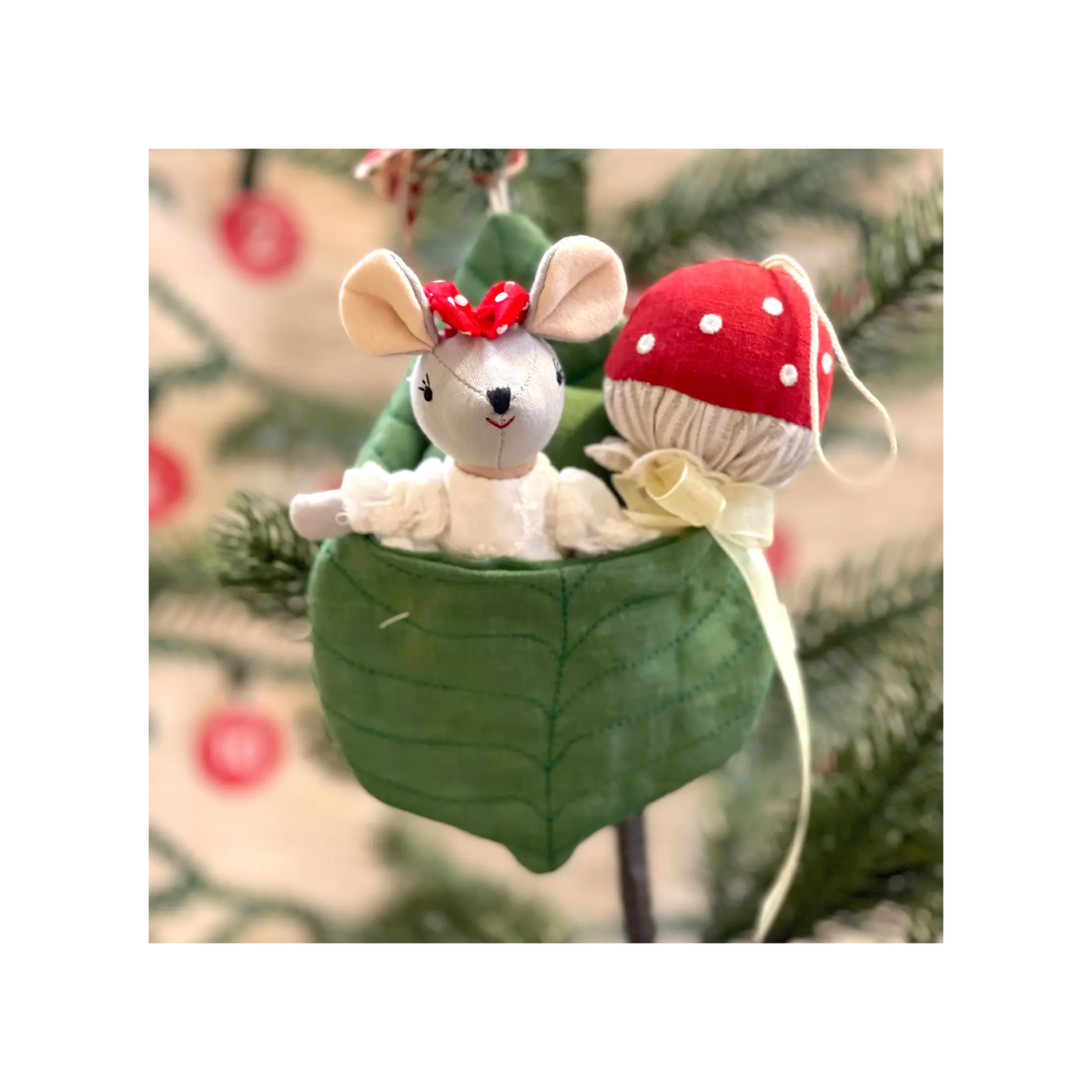 Mouse & The Mushroom Wonder Forest Set Brown