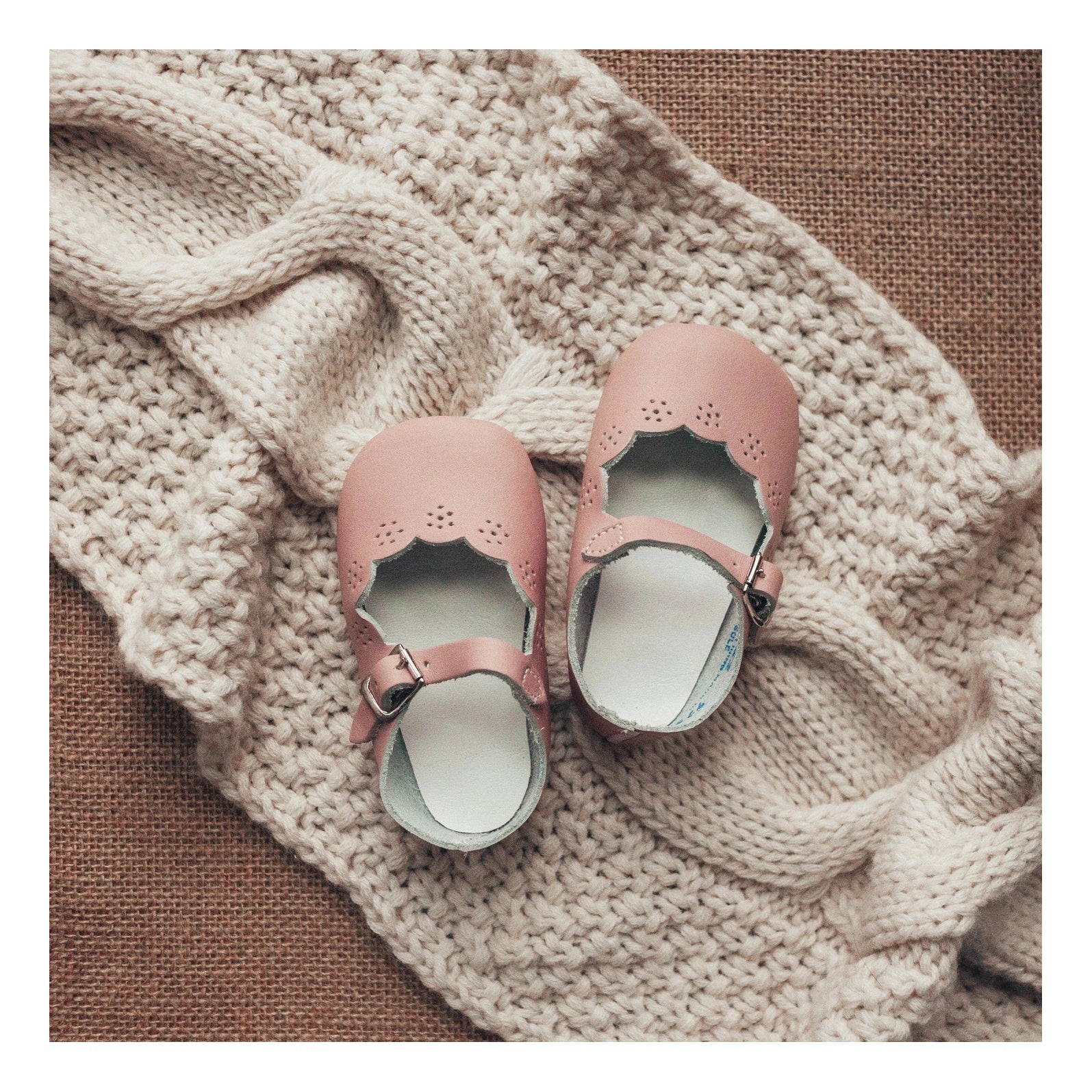 Sweet Peas Crib Shoe Pink