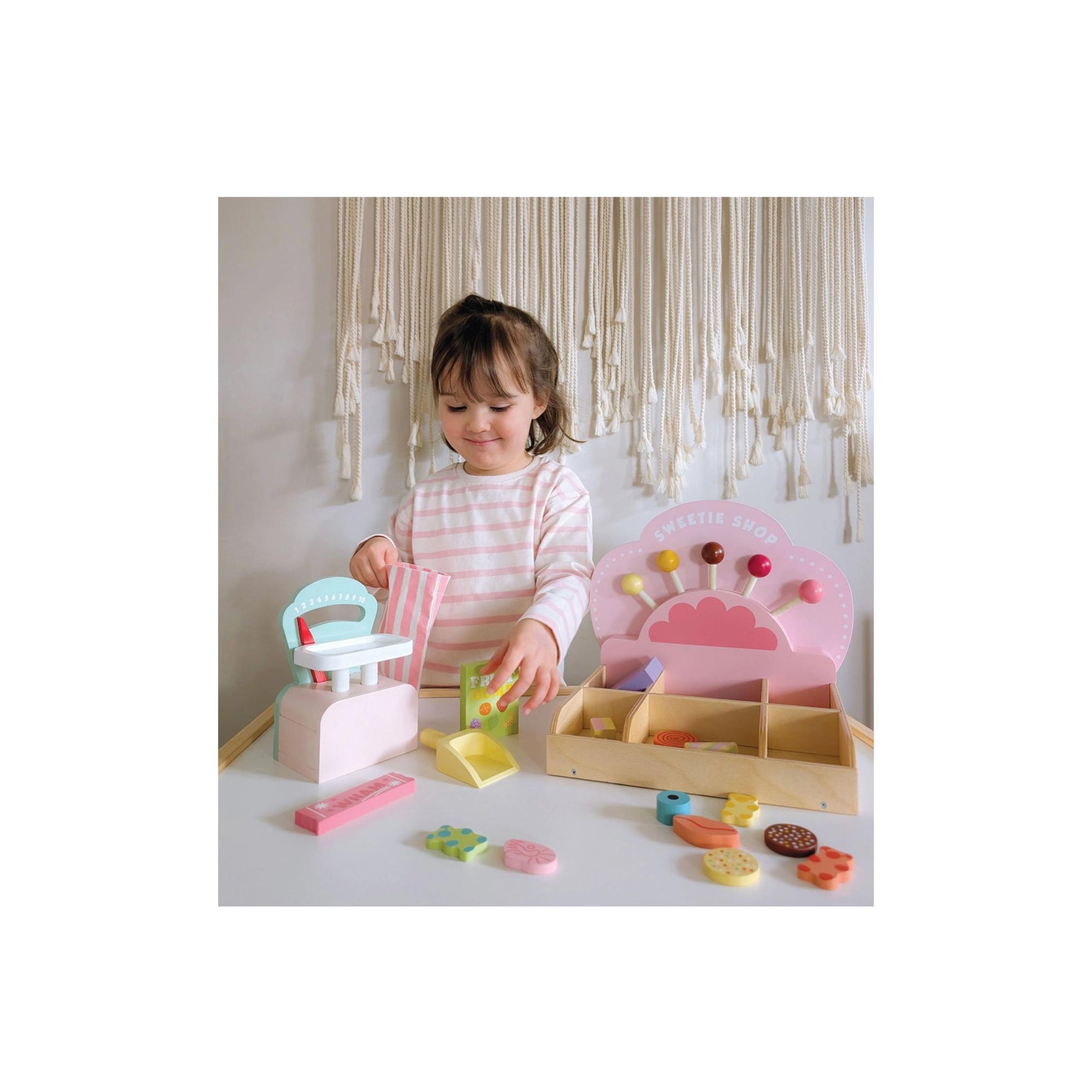 Wooden Sweetie Pic ‘n’ mix Shop Play Set