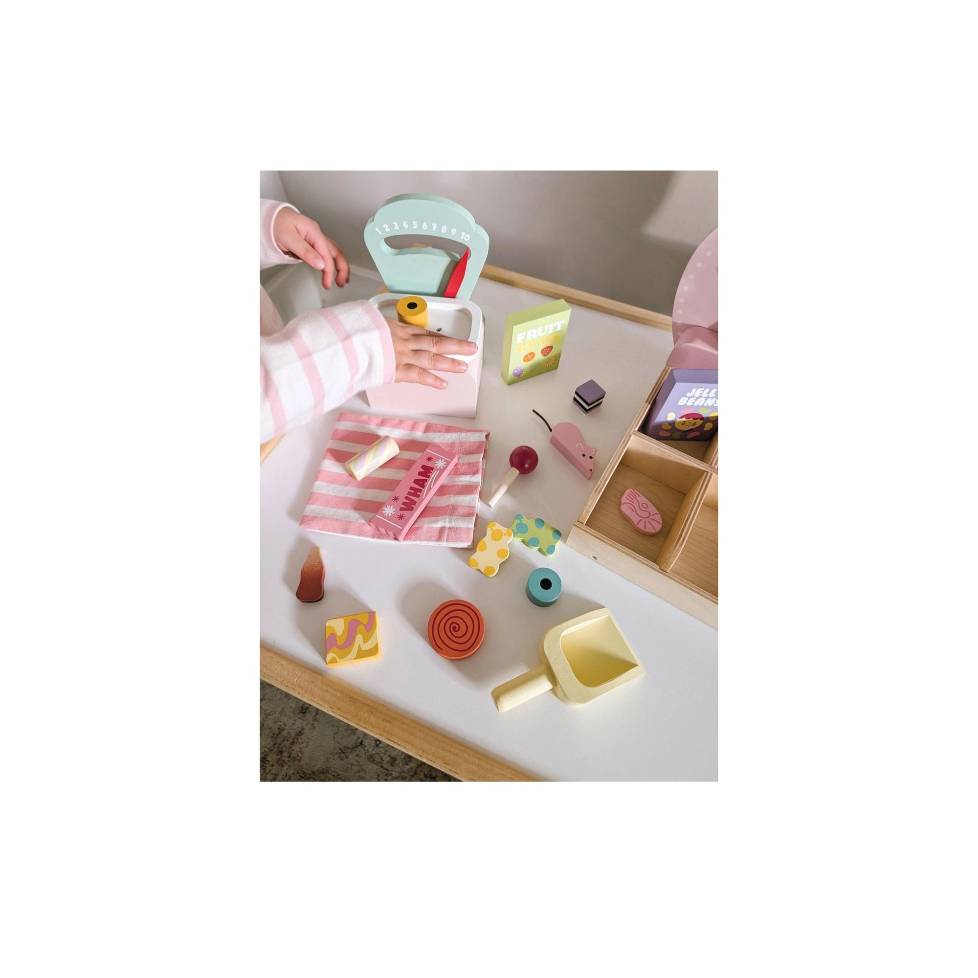 Wooden Sweetie Pic ‘n’ mix Shop Play Set