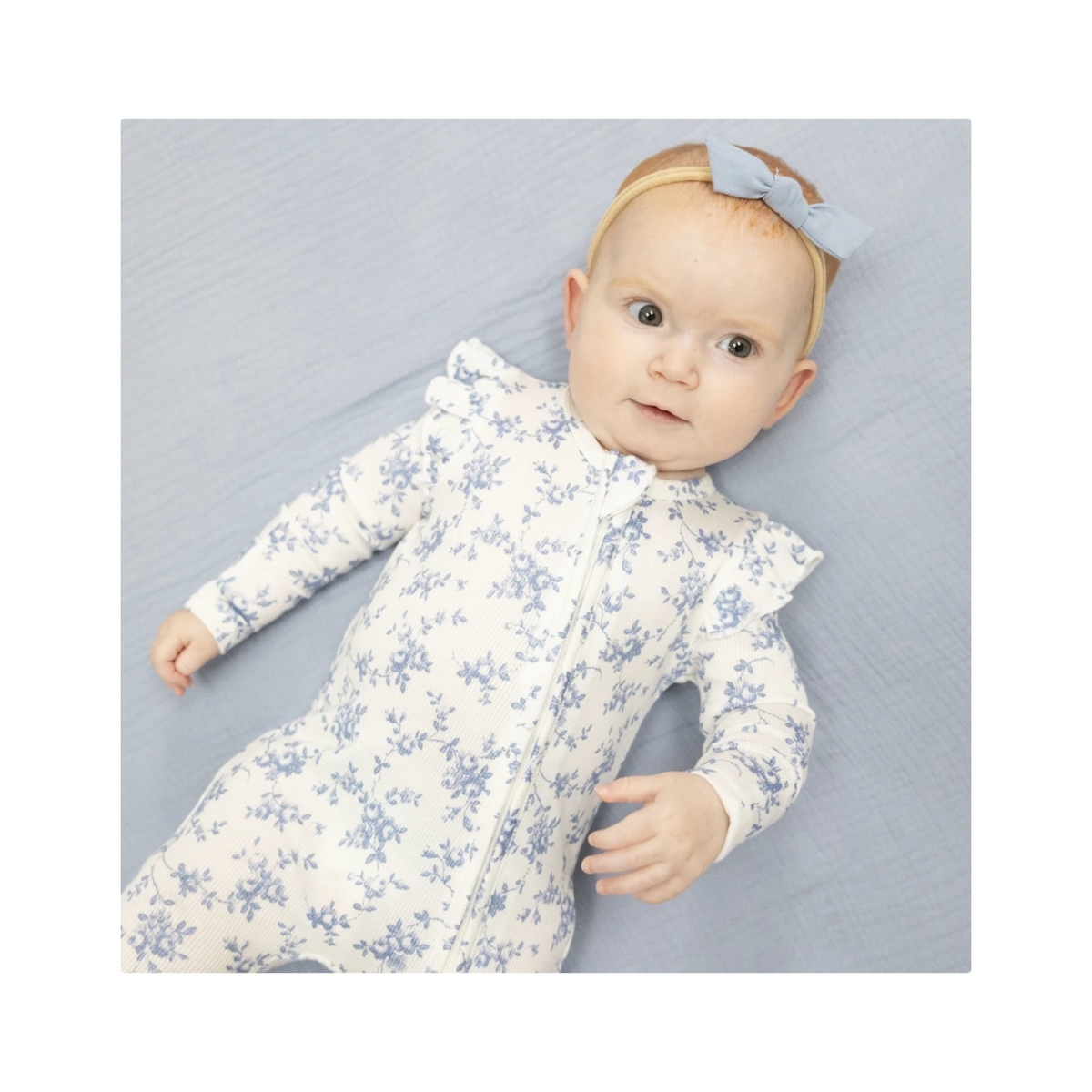 Baby Blue Vines Floral 2-Way Ruffle Sleeve Zipper Footie