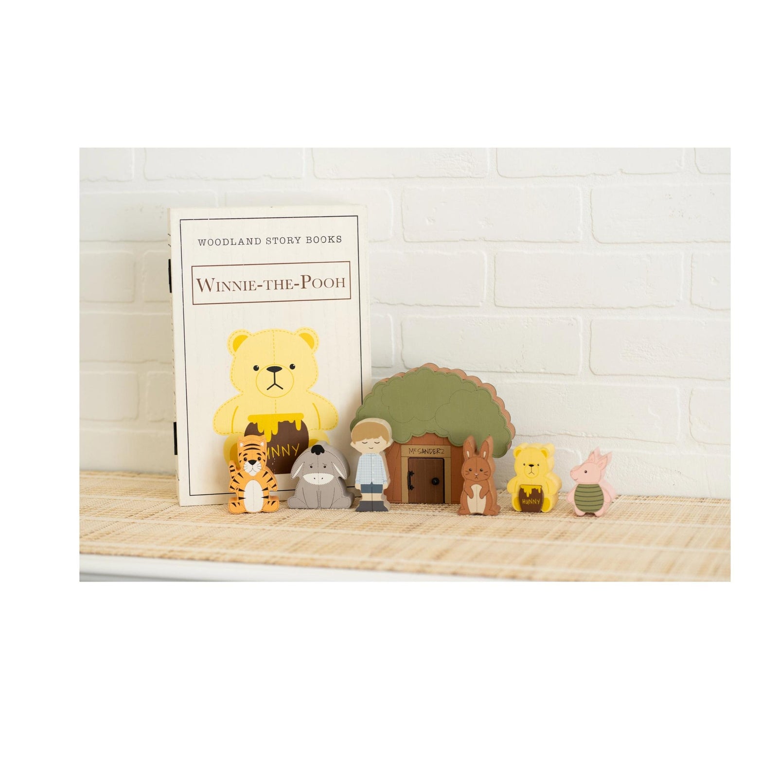 Woodland Storybook Winnie The Pooh Gift Set