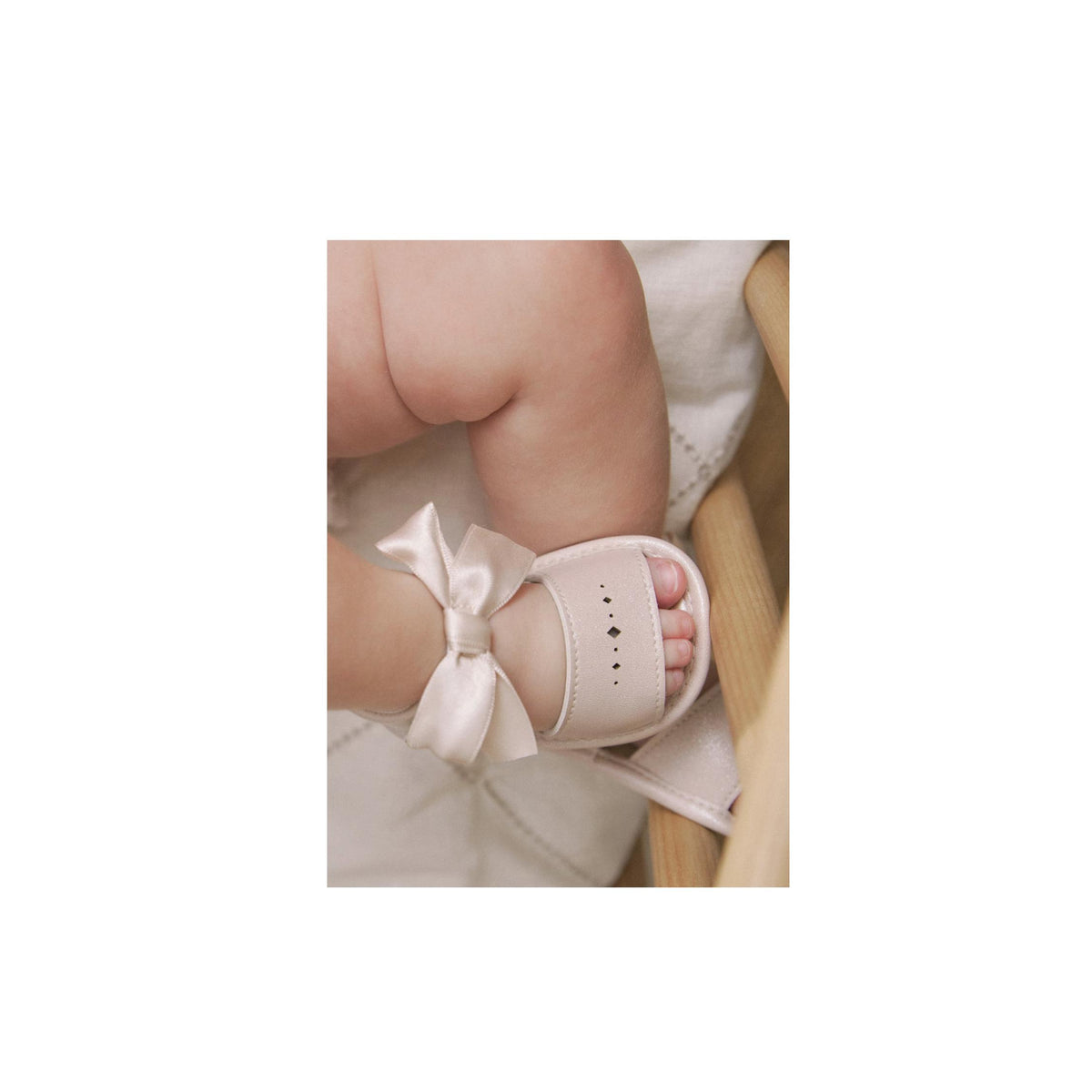 Newborn Natural Bow Sandals