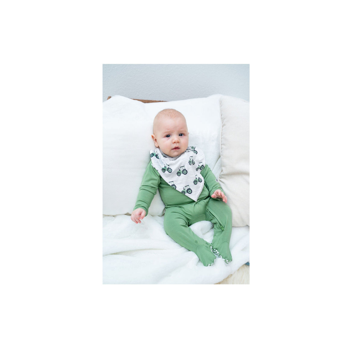 Shale Green Zipper Footie