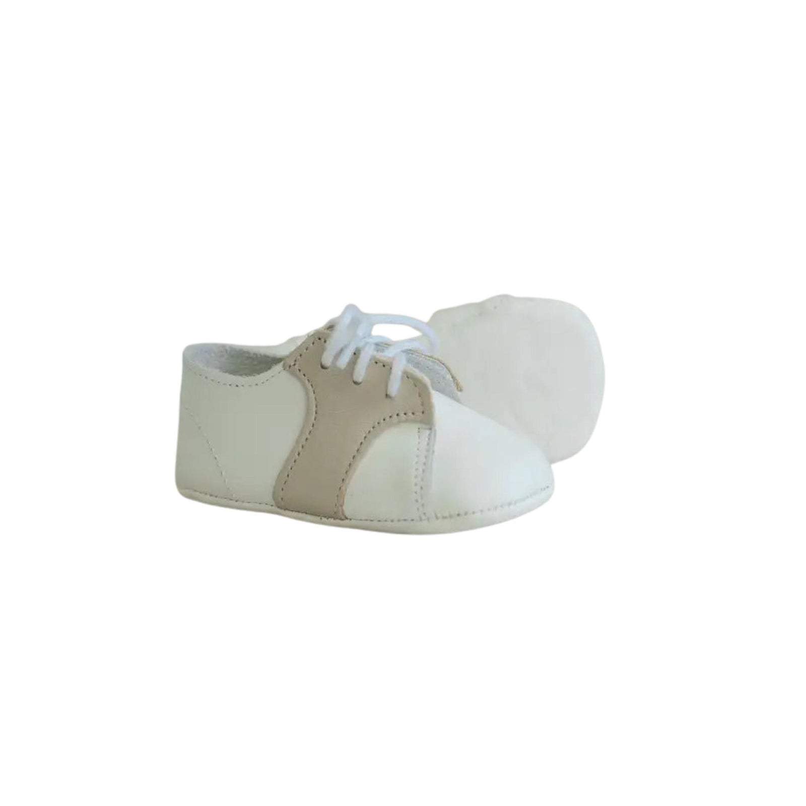 William Crib Shoe In White/Ecru