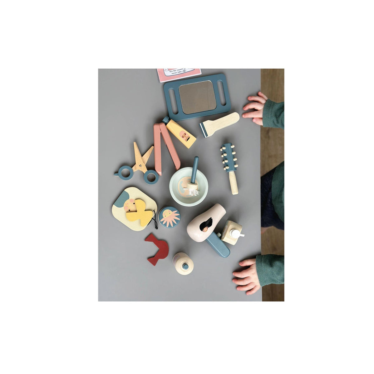 Wooden Hair Salon Play Set