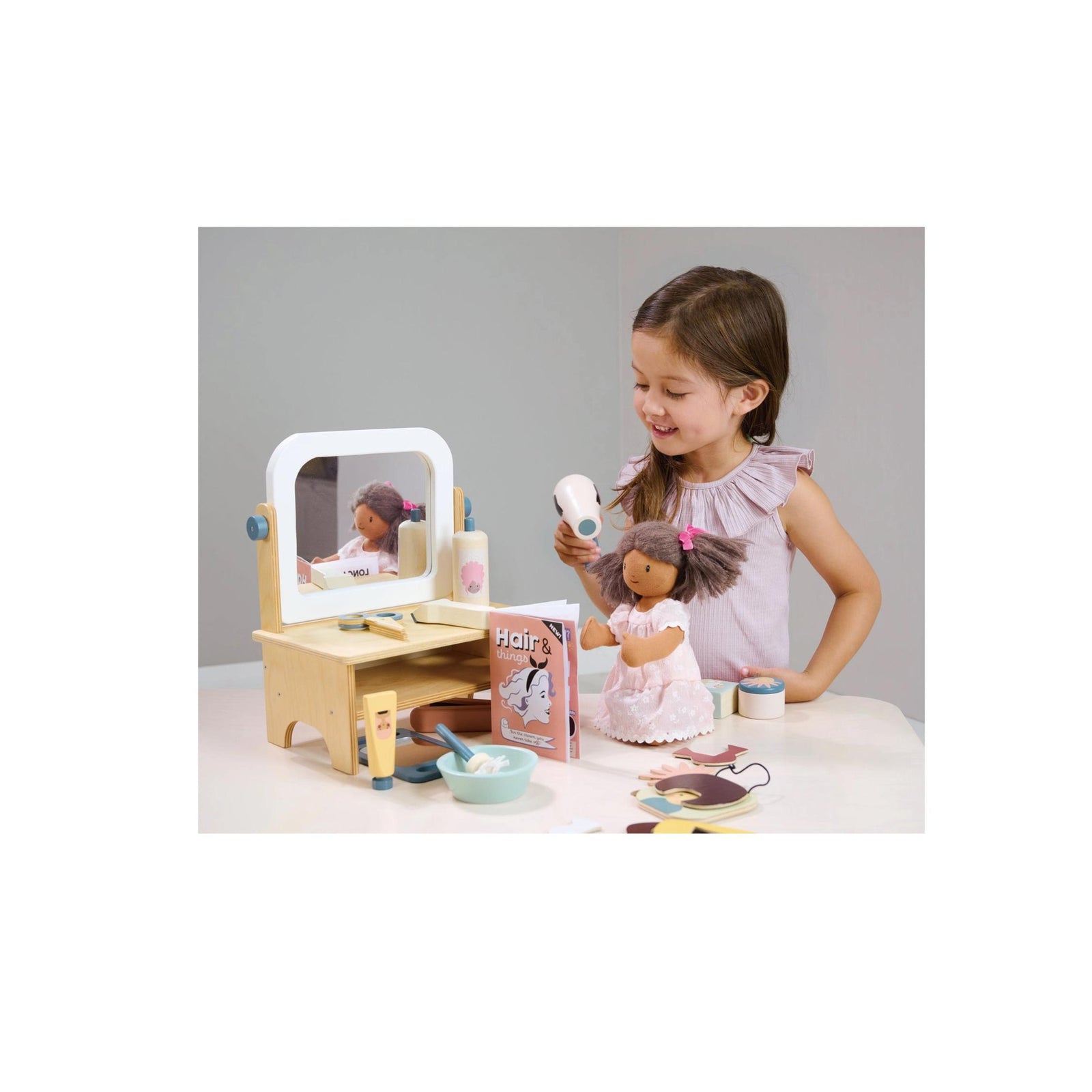 Wooden Hair Salon Play Set
